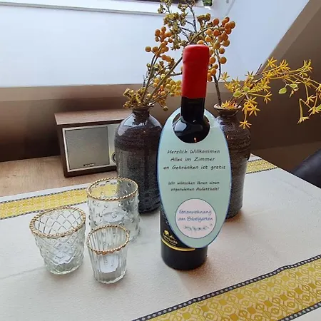 Am Bibelgarten Julia Werlte